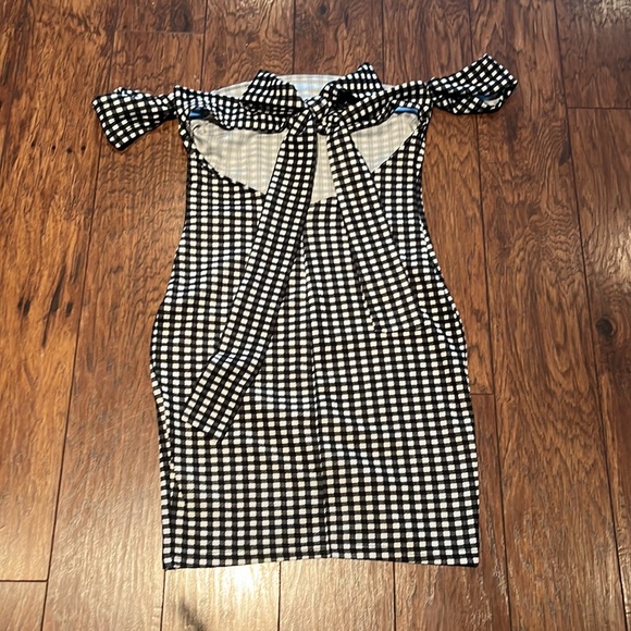 🖤 Gingham Plaid Bodycon Mini Dress – Size Small (US S) 🖤 - Picture 4 of 4